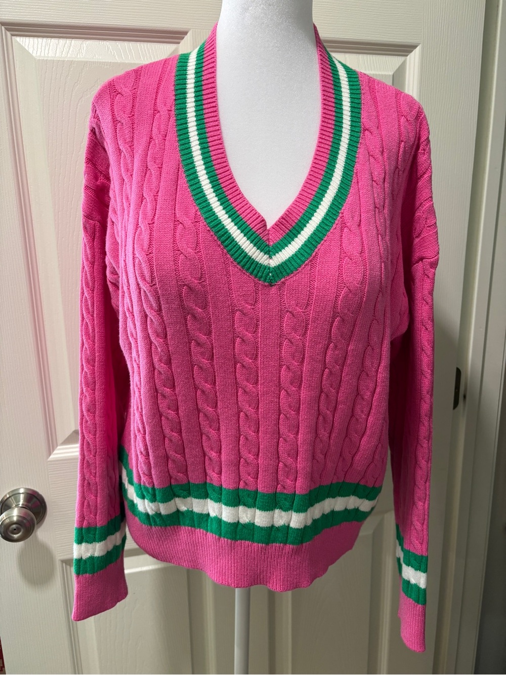 Buckley Pink Cable Knit Tennis Club V Neck Sweater Women’s Medium